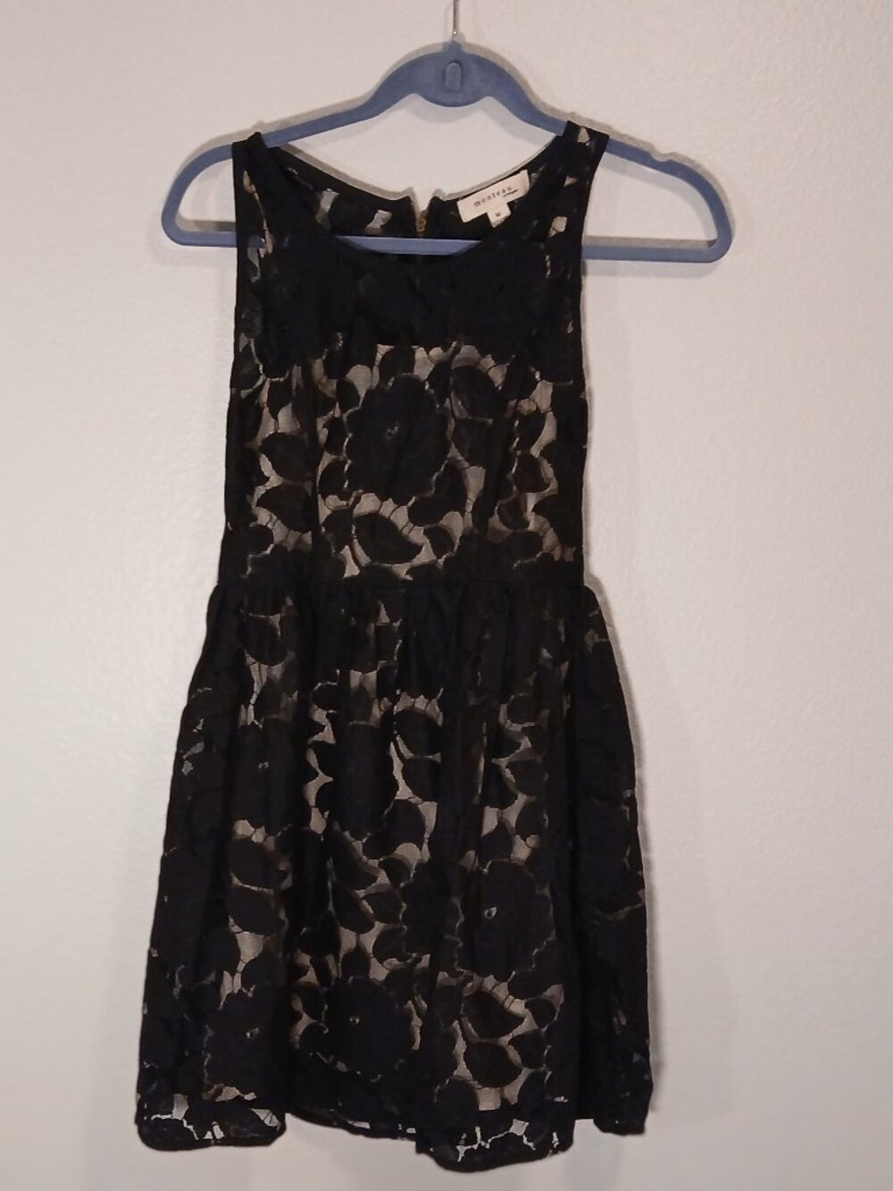 Monteau Women's Sleeveless Black Lace Dress With Cream  Lining SZ M